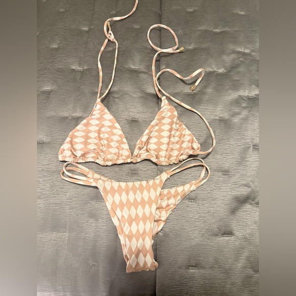Geometric Pattern Bikini Set - Picture 1 of 2